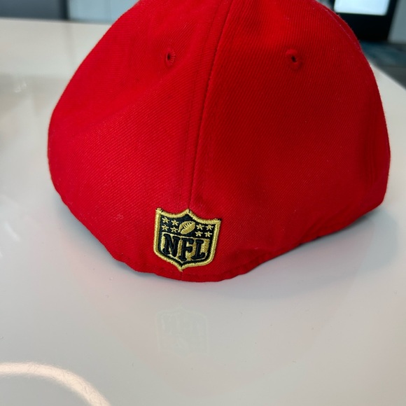 Tampa Bay Buccaneers hat - Picture 4 of 5